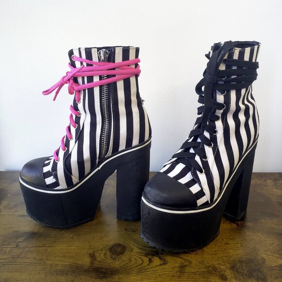 Monster High Wardrobe Frankie Stein Grave Girls Dolls Kill Platform Boots Sz 6M - Picture 3 of 11